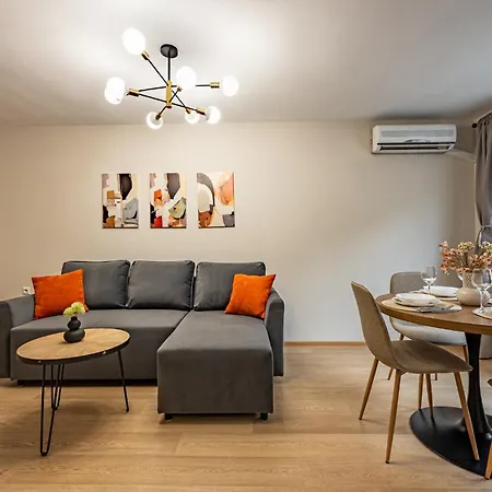 Next To Sea Garden Suitable For 4 Persons Apartamento Varna