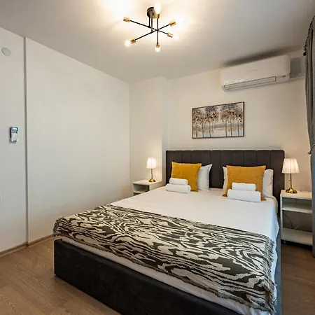 Διαμέρισμα Next To Sea Garden Suitable For 4 Persons Βάρνα