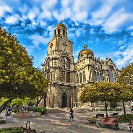 Apartamento Next To Sea Garden Suitable For 4 Persons Varna